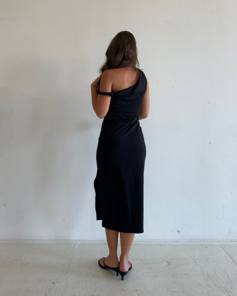 WITH A TWIST MIDI DRESS